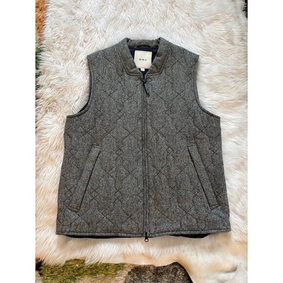O•N•S vest - Picture 1 of 7
